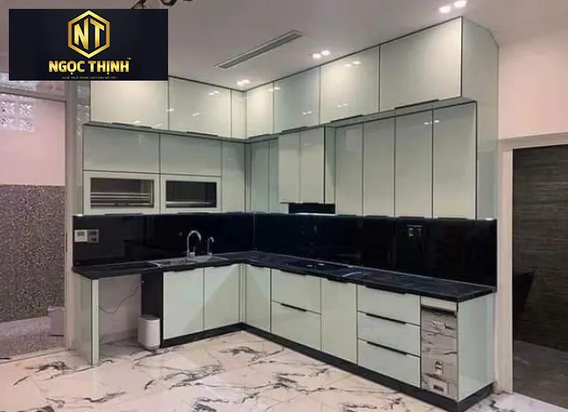 TỦ BẾP NGỌC THỊNH GIÁ TỐT